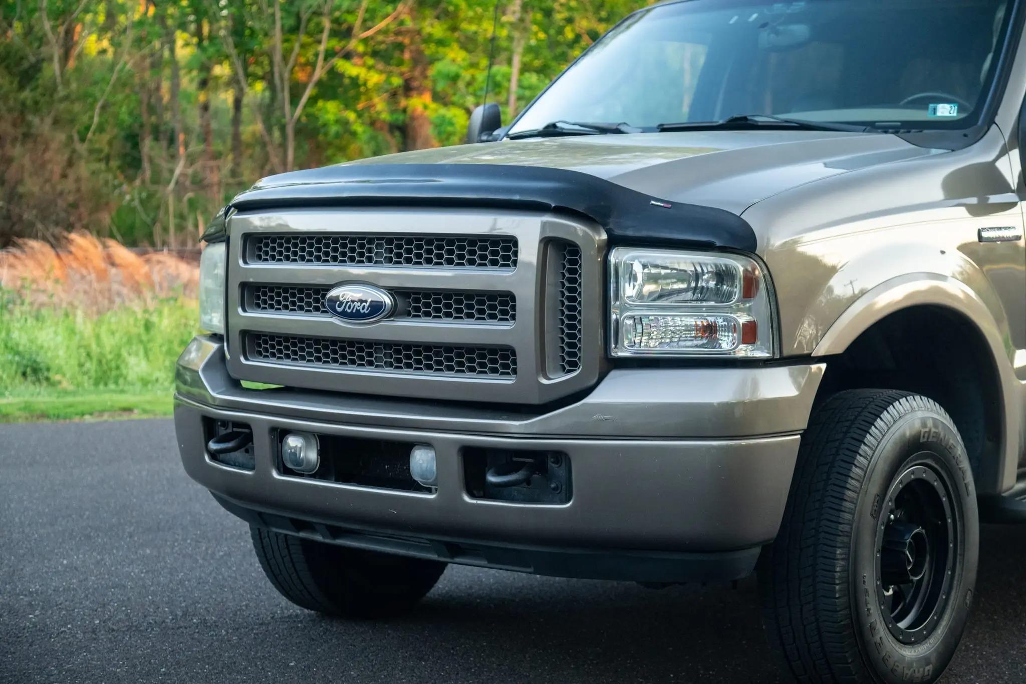 2005 Ford Excursion Eddie Bauer Power Stroke 4×4