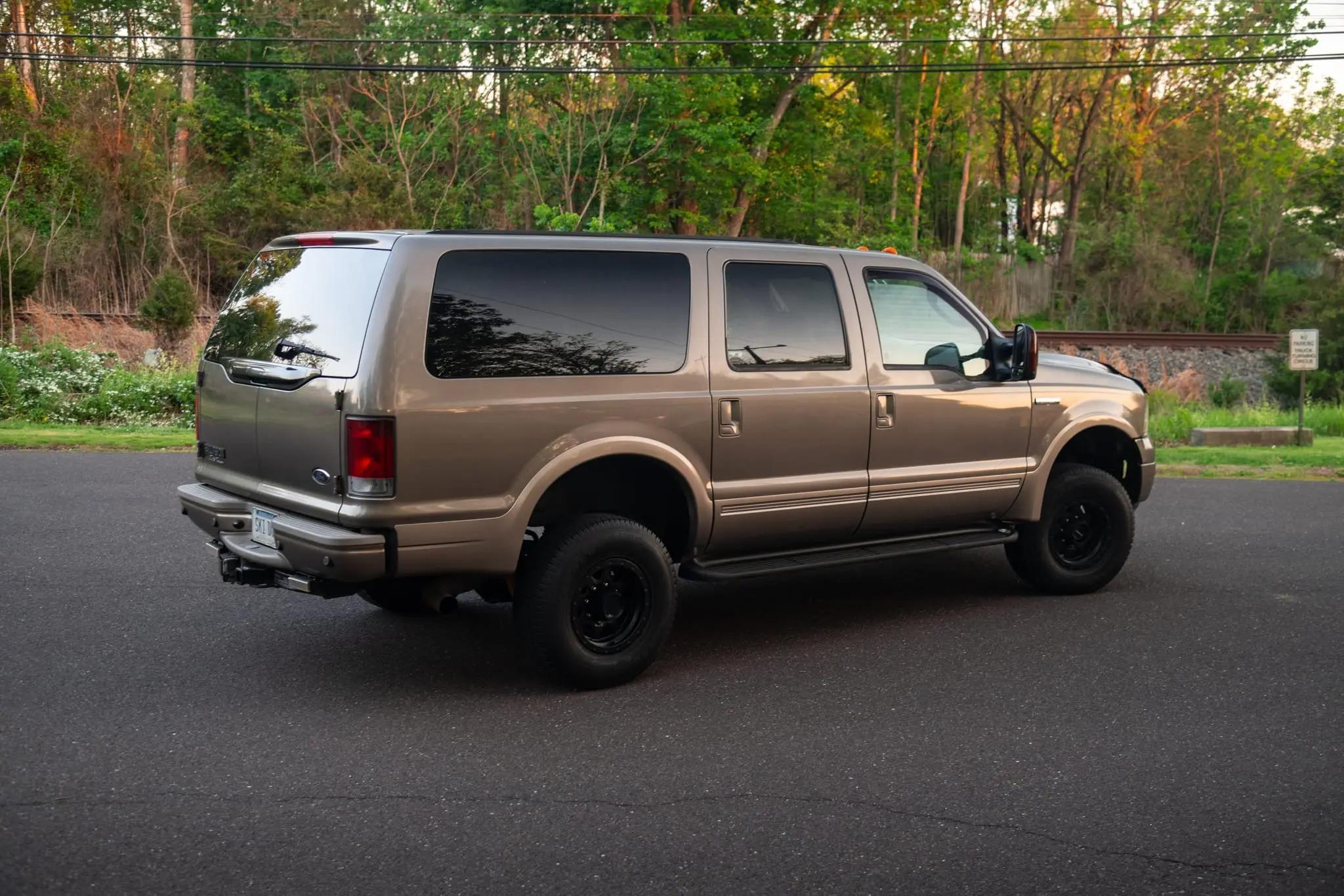 2005 Ford Excursion Eddie Bauer Power Stroke 4×4