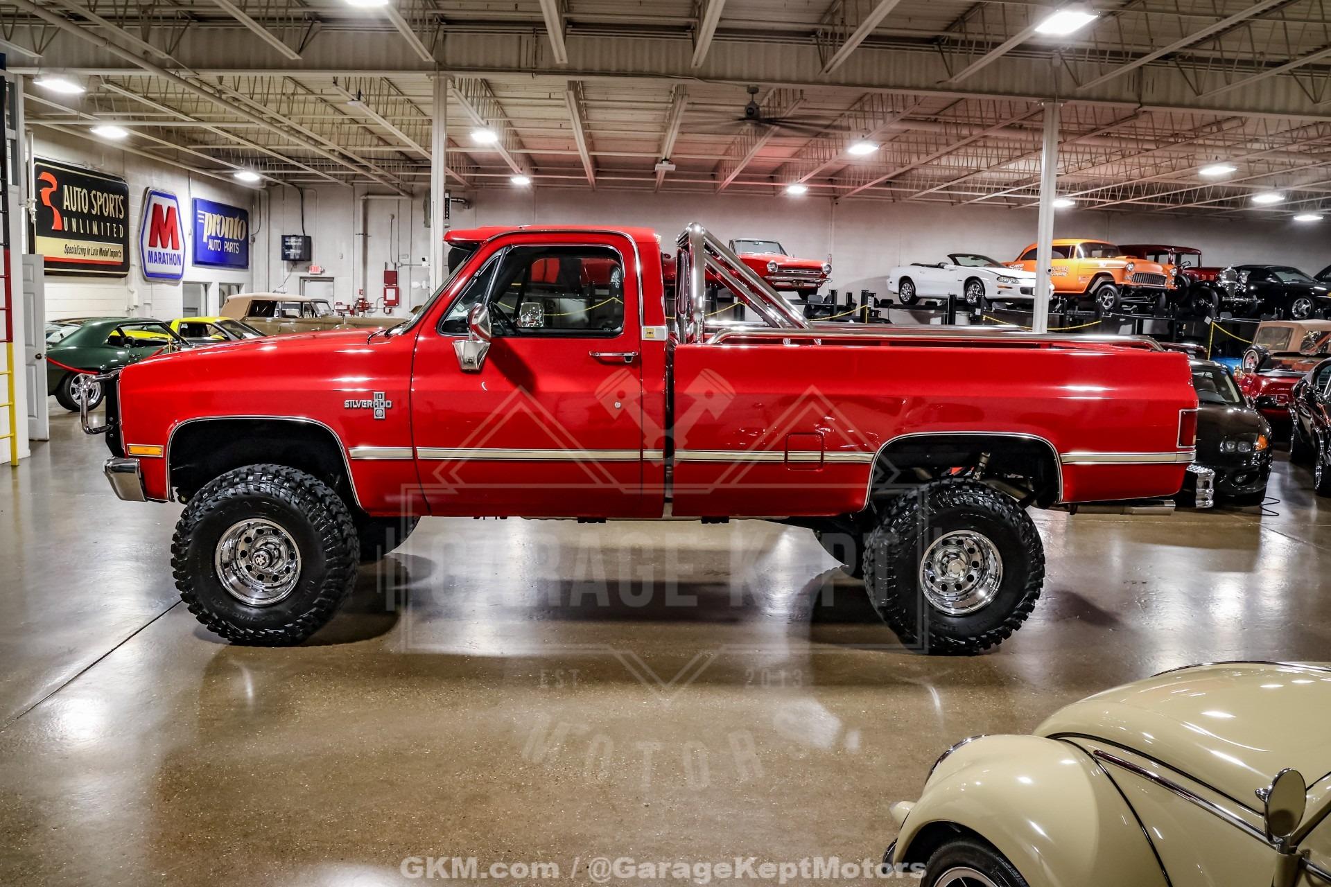 1987 Chevrolet V10 4x4 - 2