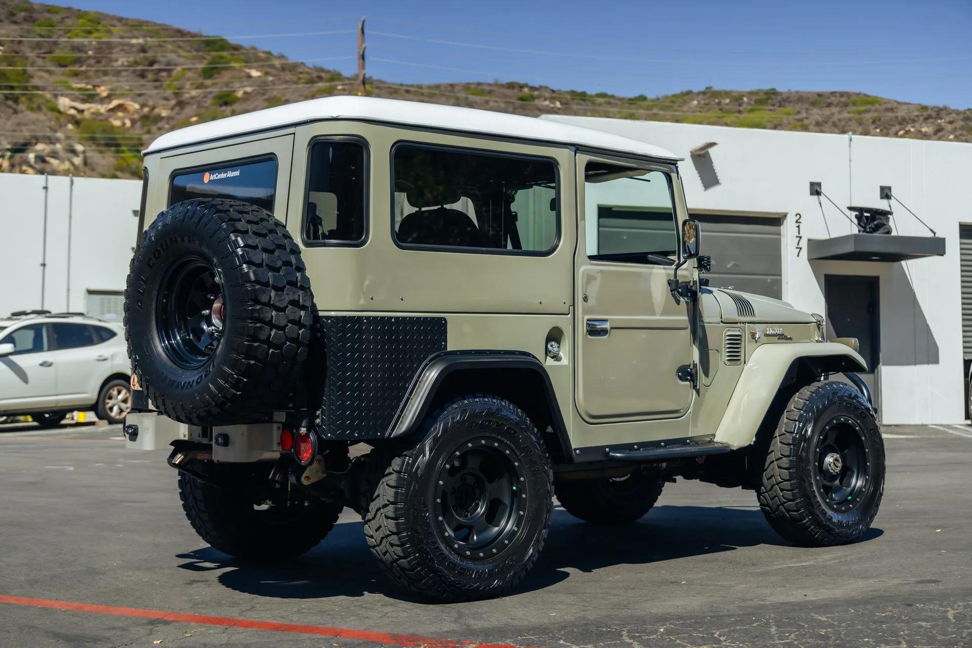 1969 Toyota Land Cruiser FJ40 - 5