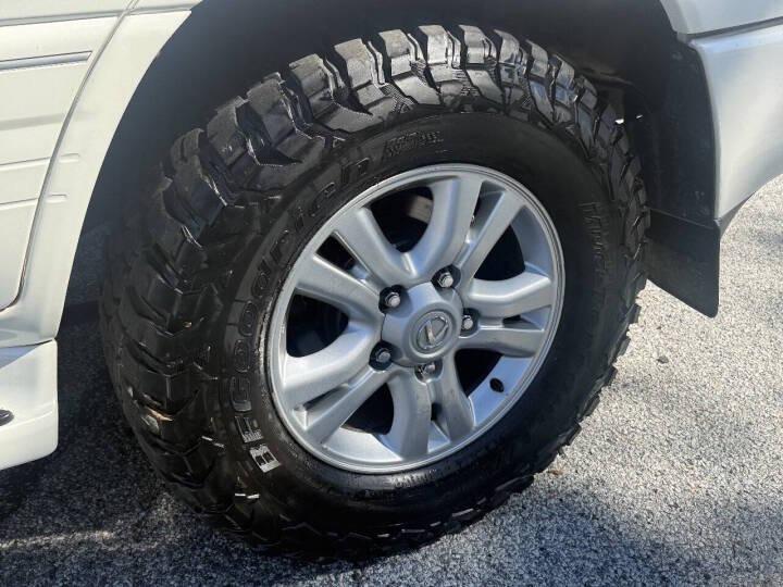 2005 Lexus LX 470