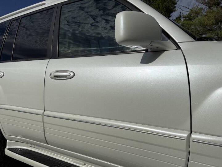 2005 Lexus LX 470