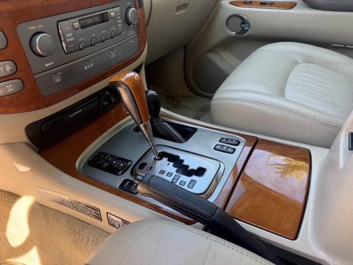 2005 Lexus LX 470