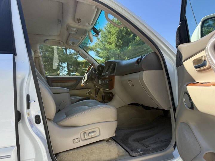 2005 Lexus LX 470