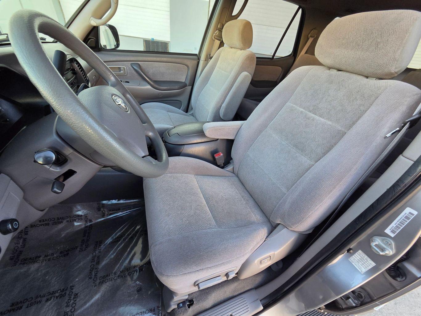 2003 Toyota Sequoia SR5