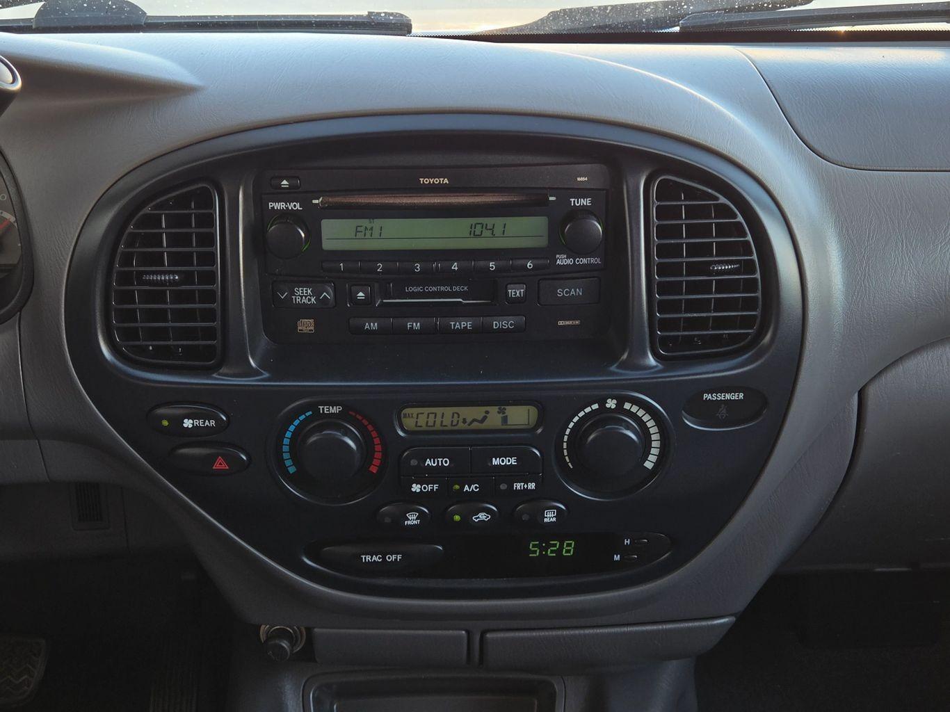 2003 Toyota Sequoia SR5