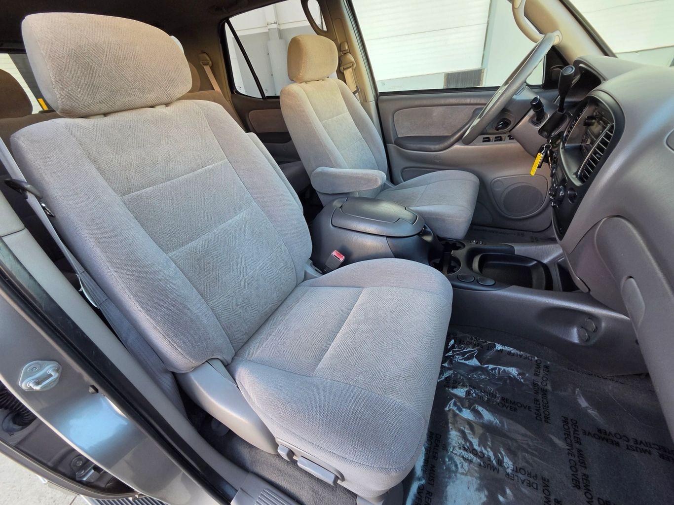 2003 Toyota Sequoia SR5