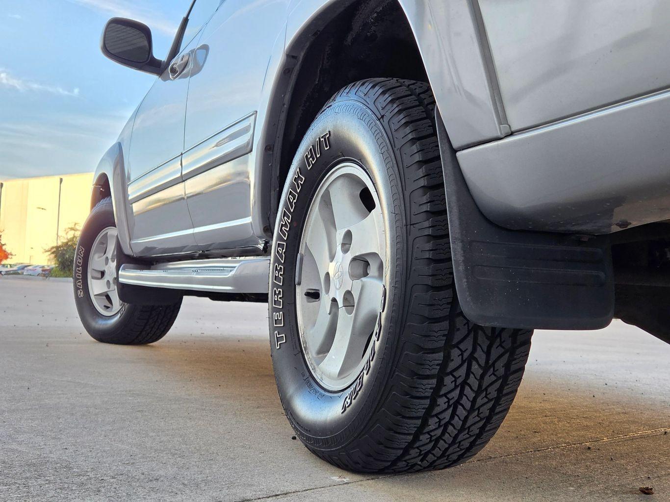2003 Toyota Sequoia SR5