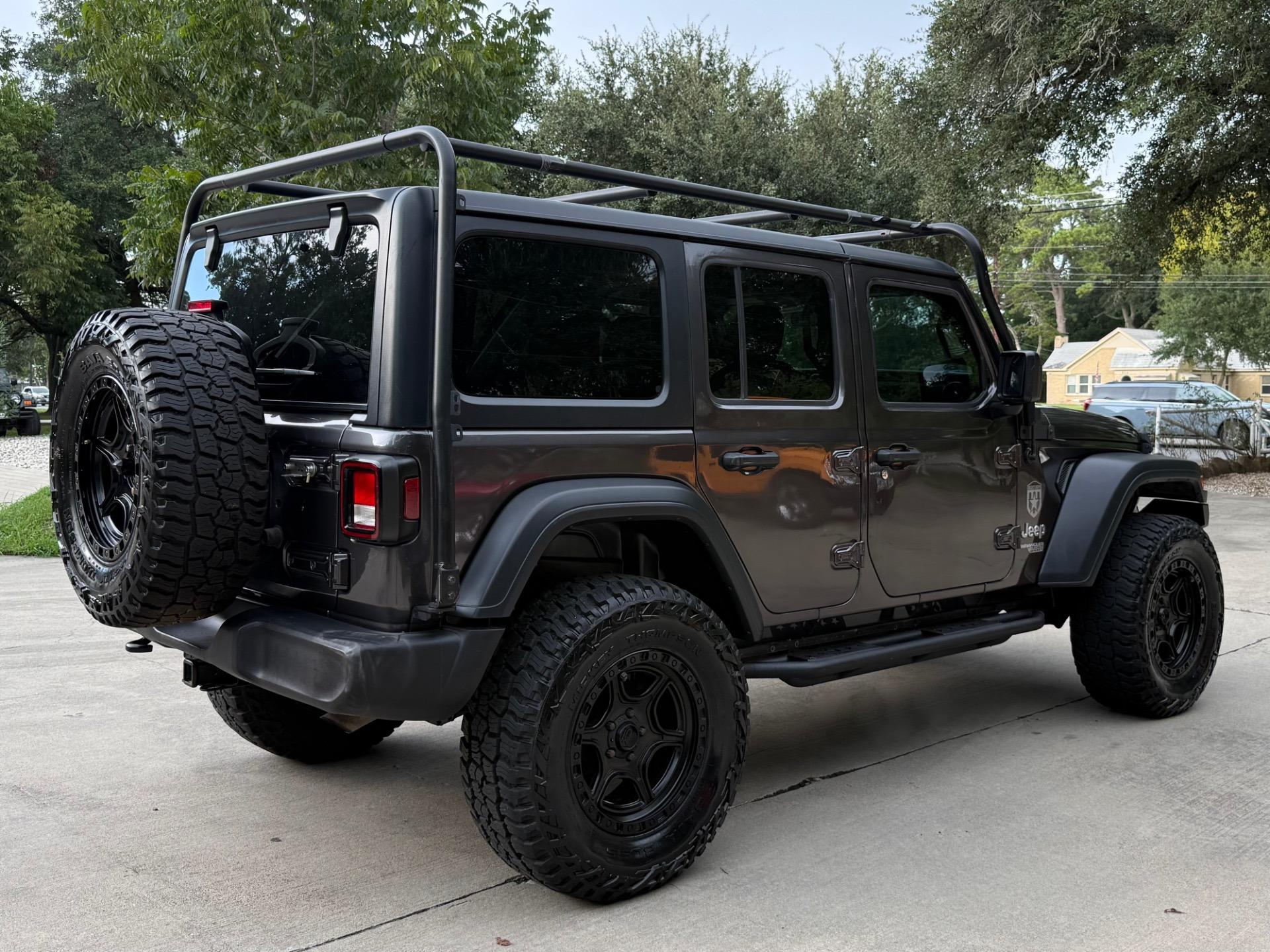 2018 Jeep Wrangler Unlimited Sport S - 4