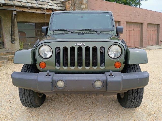 2007 Jeep Wrangler Unlimited Sahara - 4