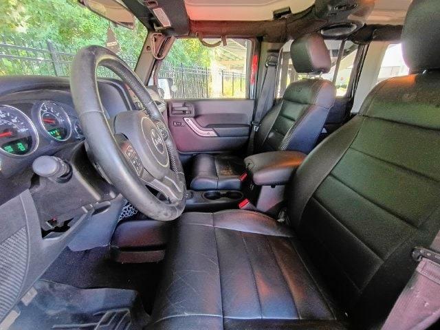 2012 Jeep Wrangler Unlimited Sahara