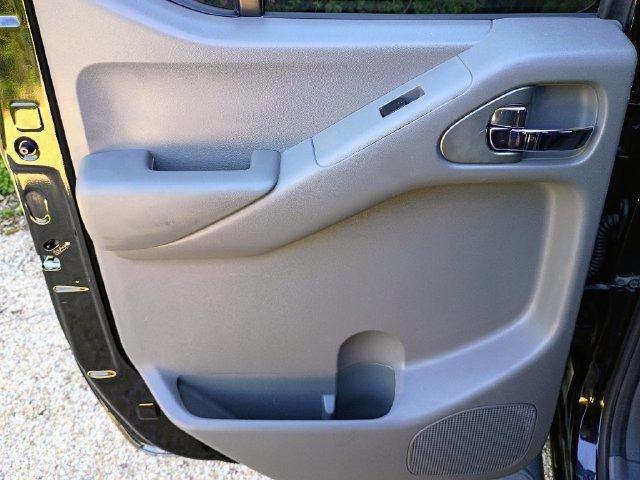 2012 Nissan Frontier SV