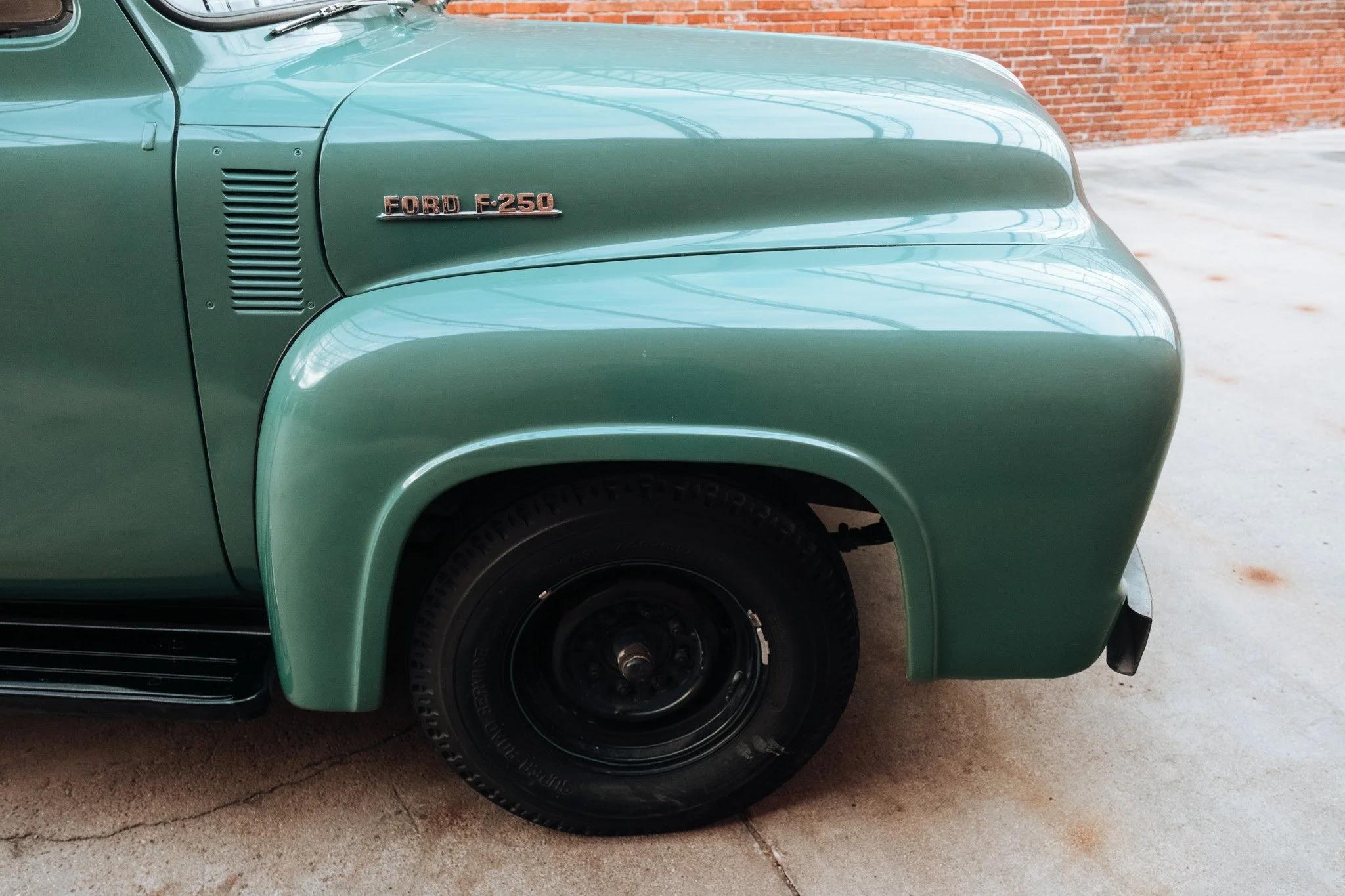1954 Ford F-250