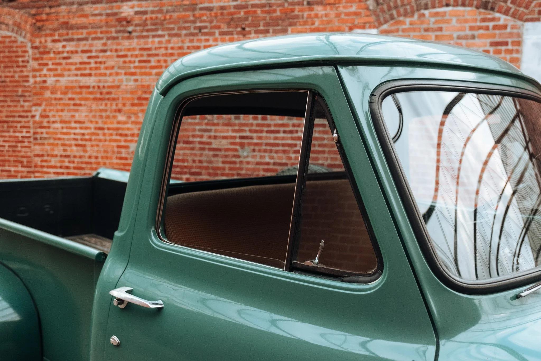 1954 Ford F-250