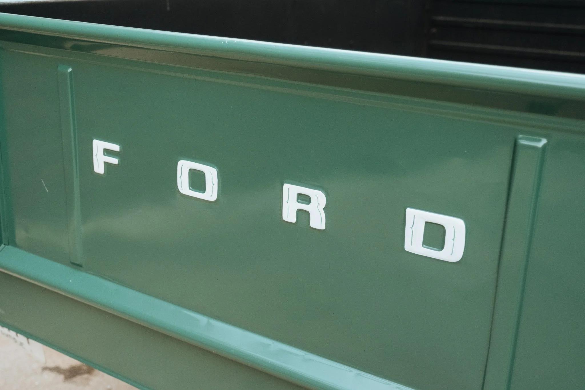 1954 Ford F-250