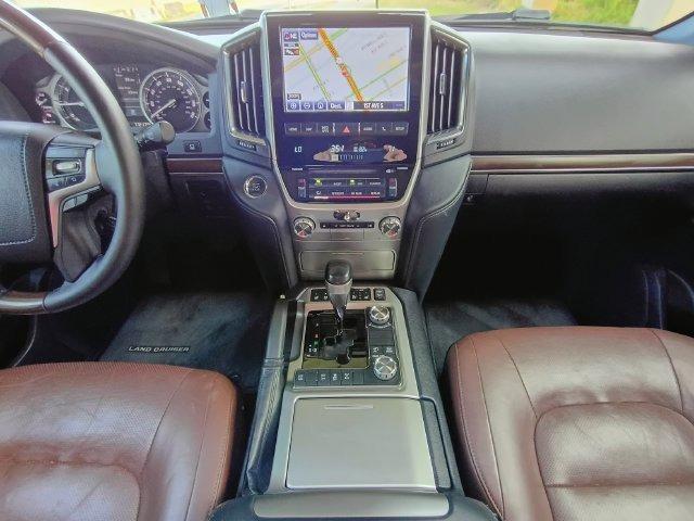 2019 Toyota Land Cruiser