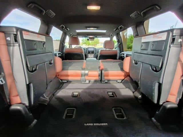 2019 Toyota Land Cruiser