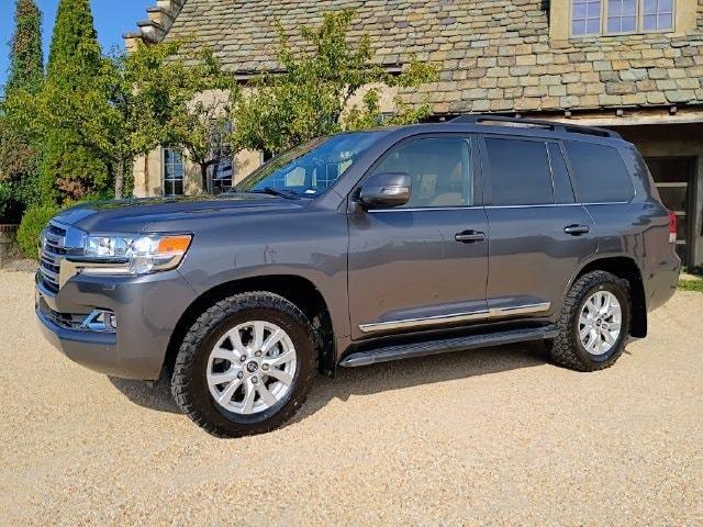 2019 Toyota Land Cruiser