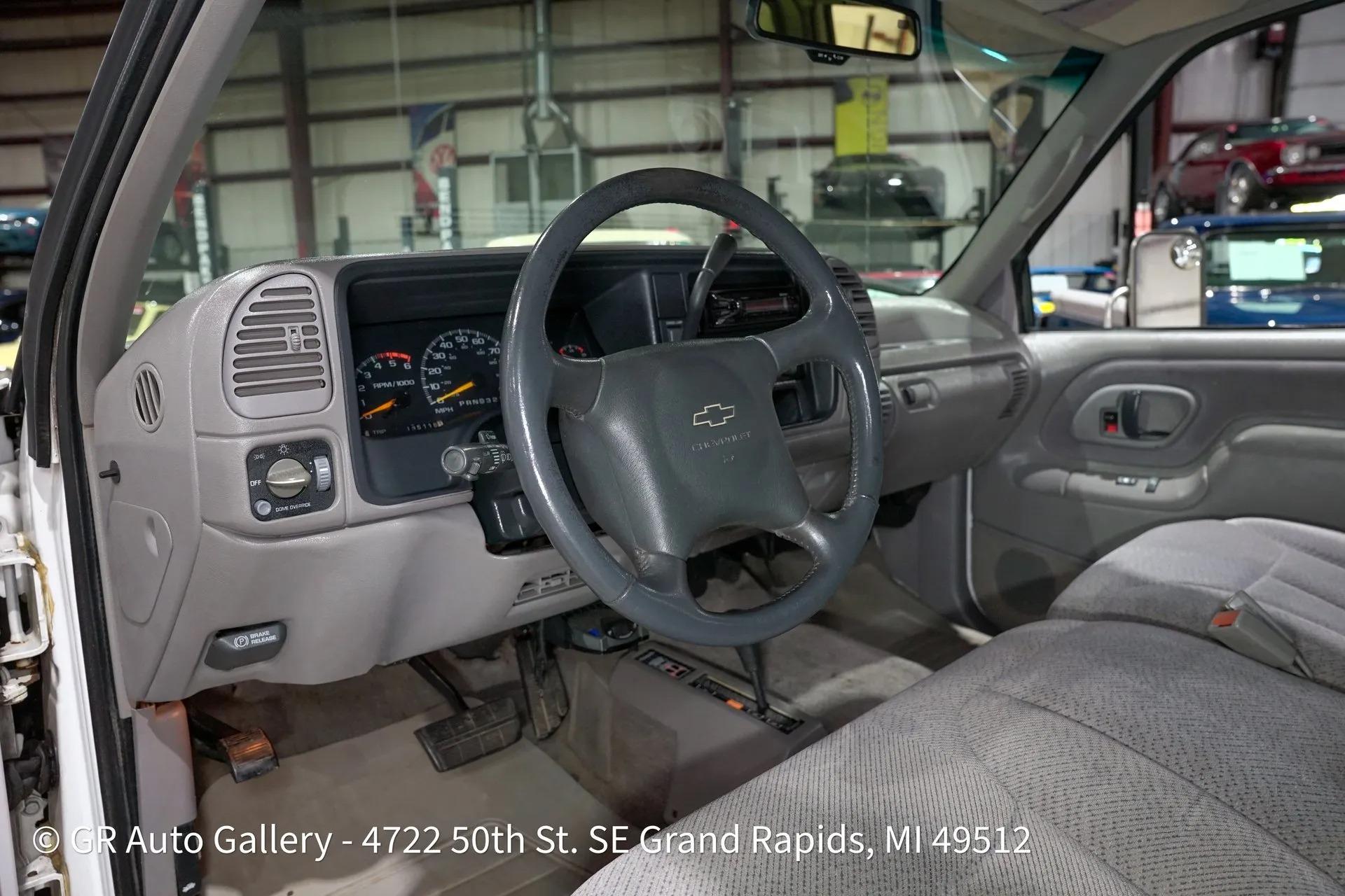 1996 Chevrolet Silverado K3500 4X4 Crew Cab