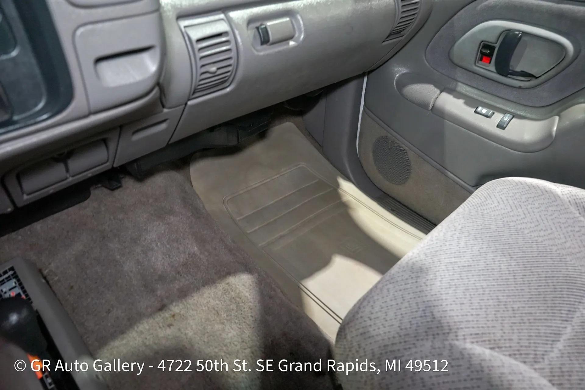 1996 Chevrolet Silverado K3500 4X4 Crew Cab