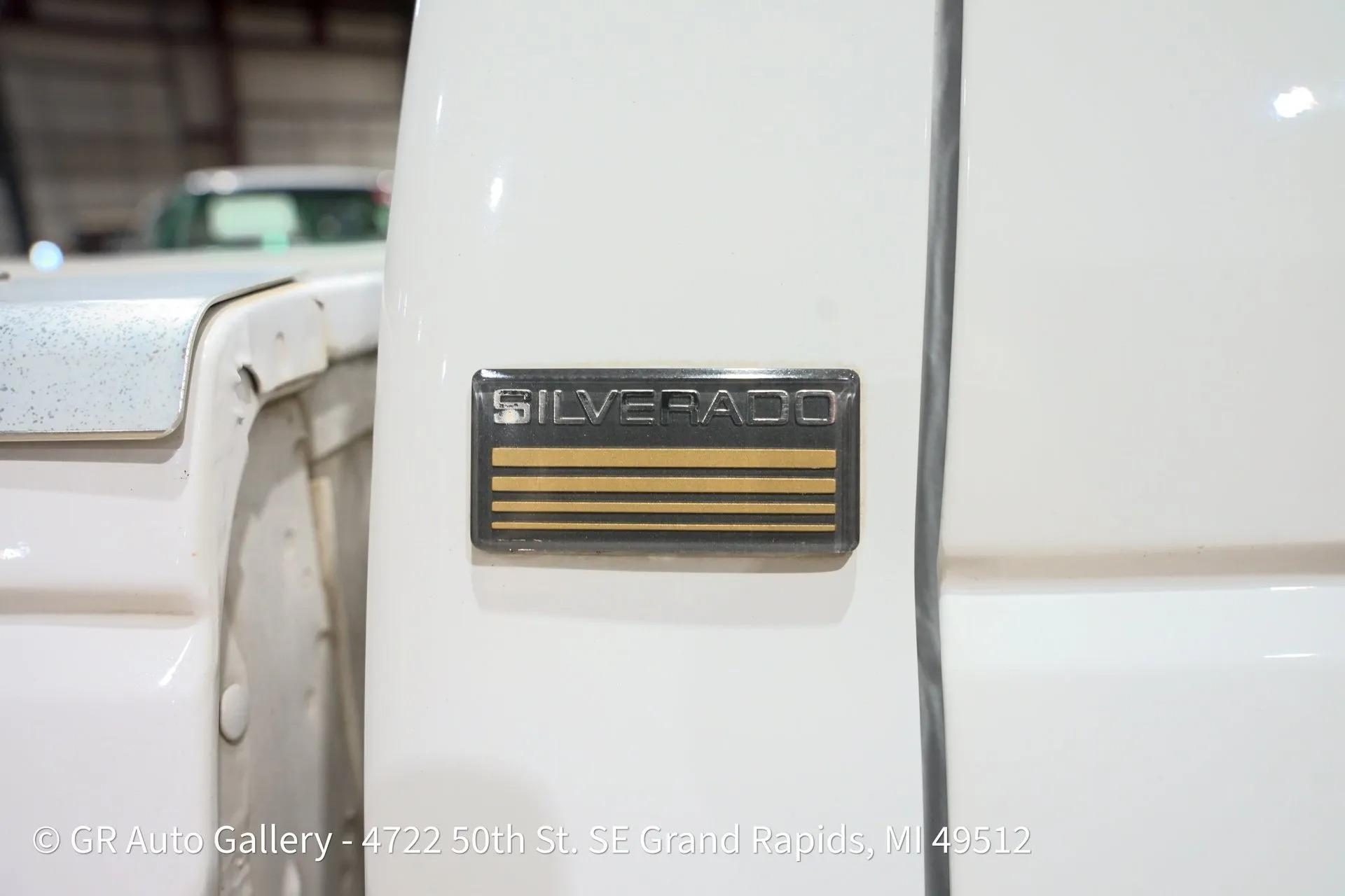 1996 Chevrolet Silverado K3500 4X4 Crew Cab