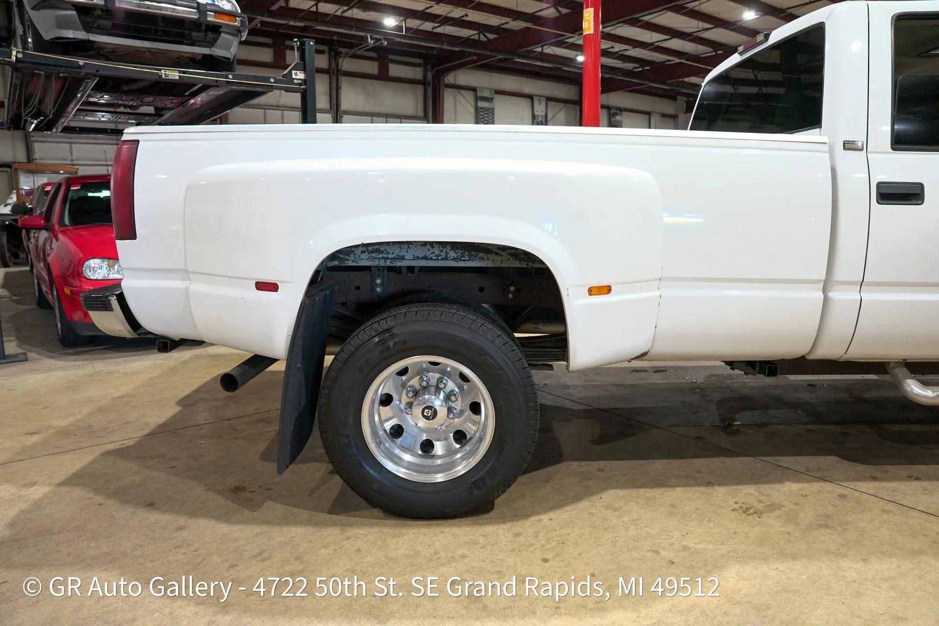 1996 Chevrolet Silverado K3500 4X4 Crew Cab