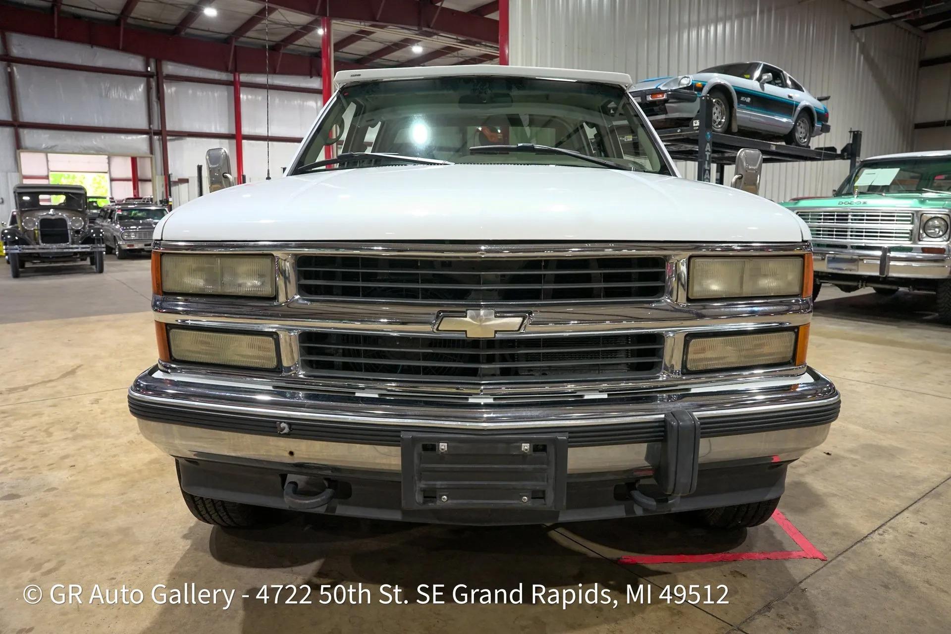 1996 Chevrolet Silverado K3500 4X4 Crew Cab