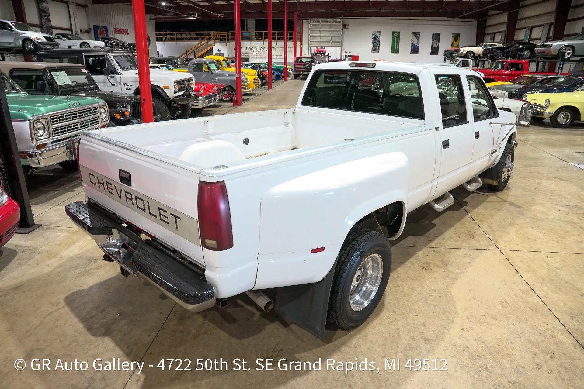 1996 Chevrolet Silverado K3500 4X4 Crew Cab