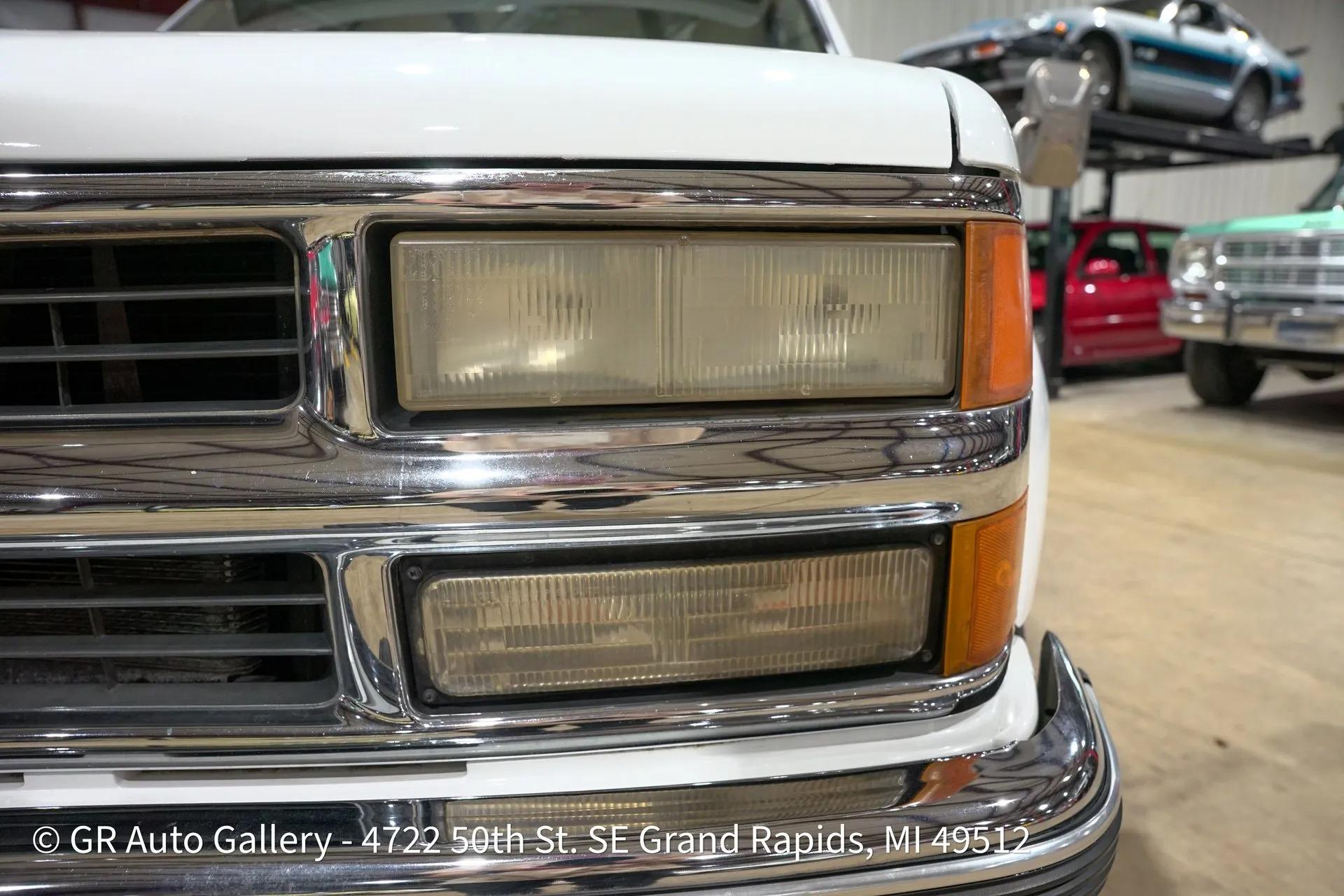 1996 Chevrolet Silverado K3500 4X4 Crew Cab