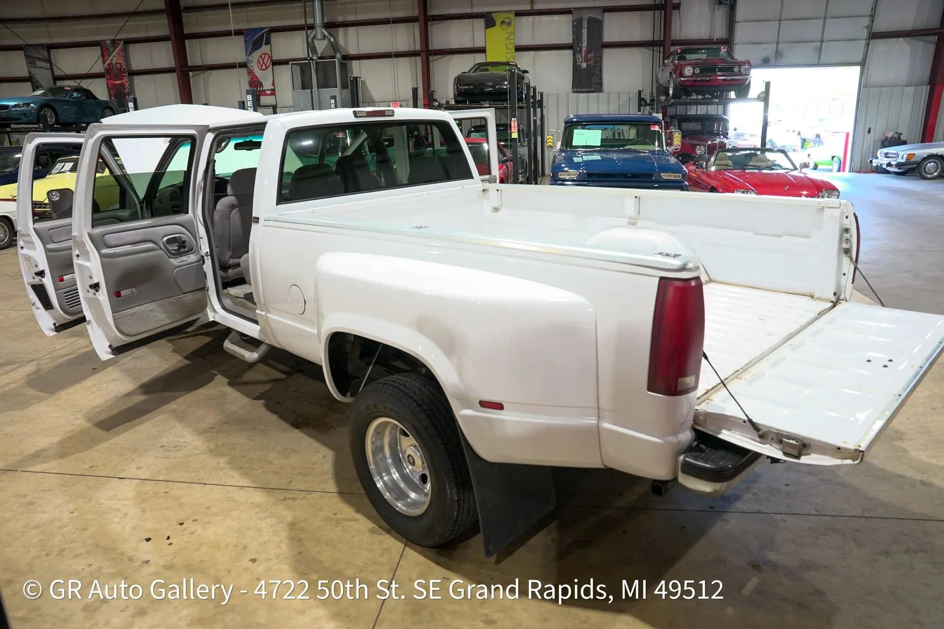 1996 Chevrolet Silverado K3500 4X4 Crew Cab