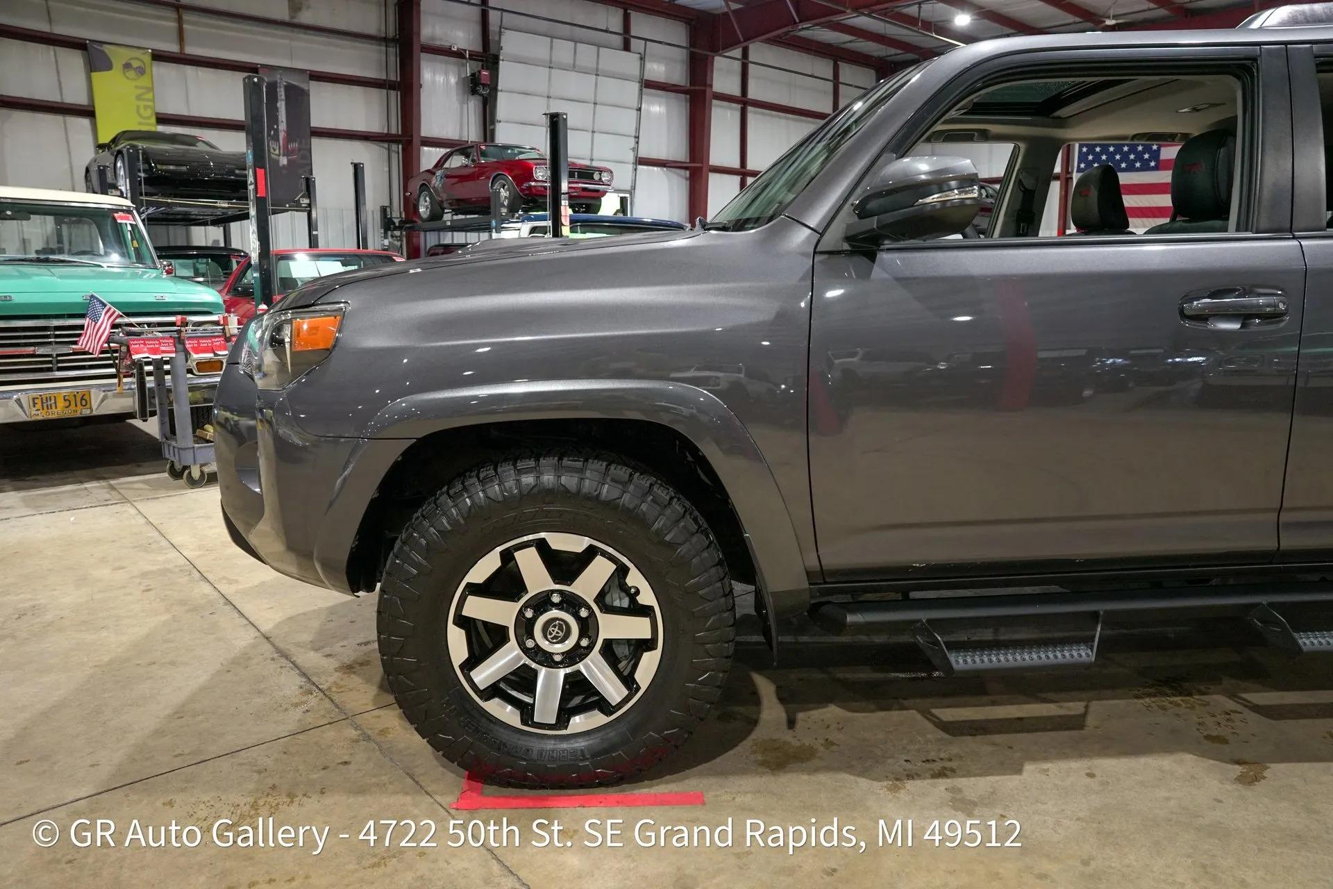 2021 Toyota 4Runner TRD Off-Road Premium - 3