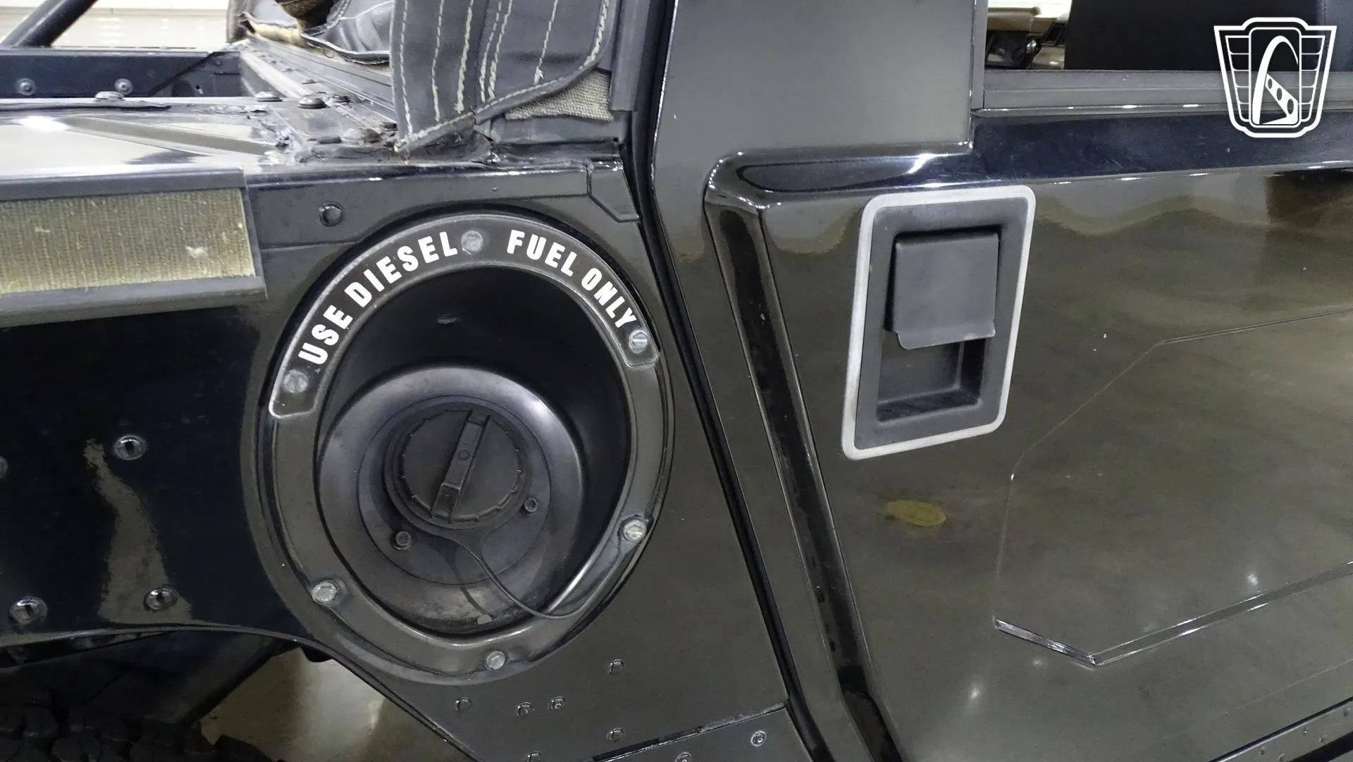 2001 Am General Hummer H1