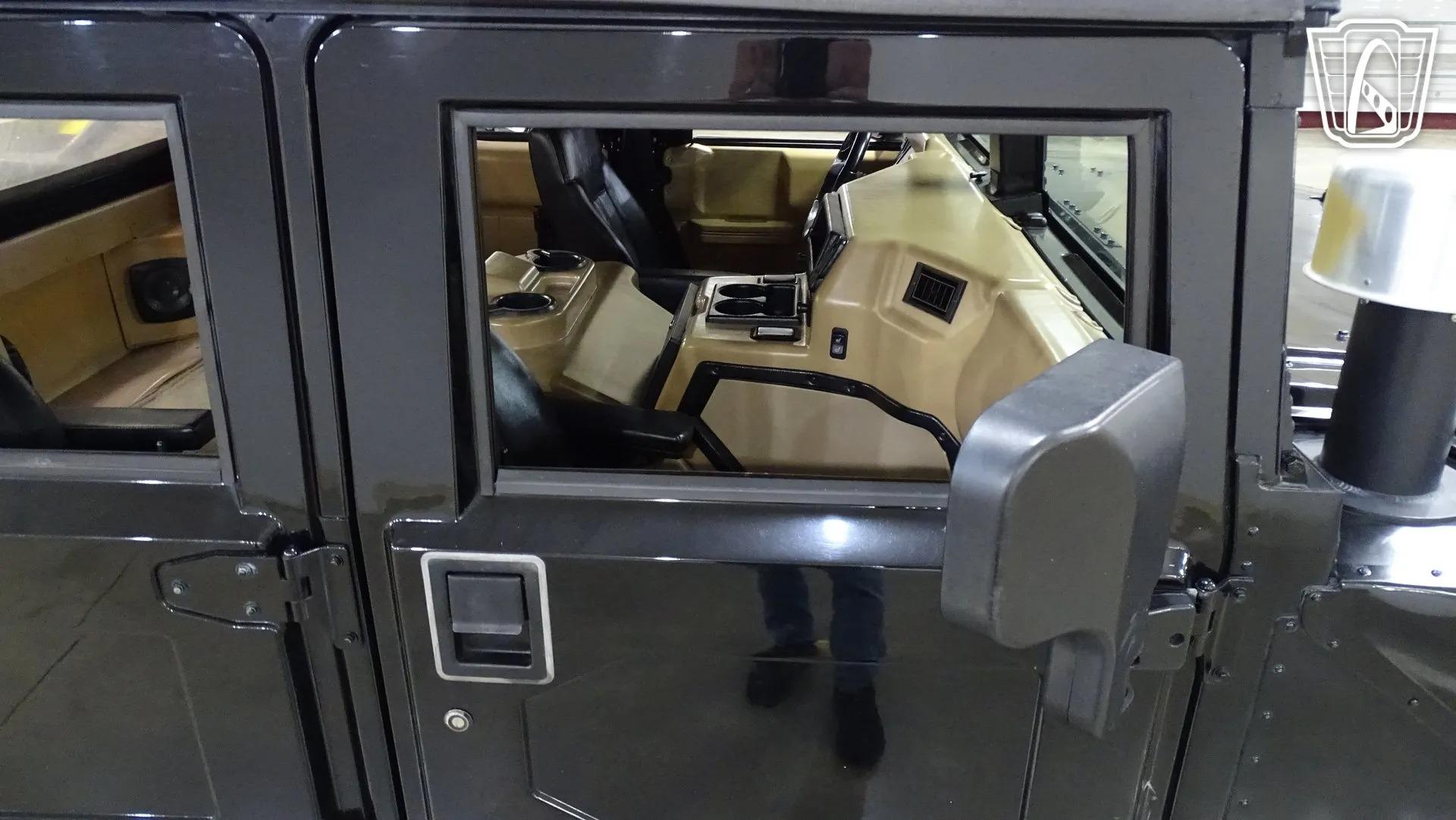 2001 Am General Hummer H1