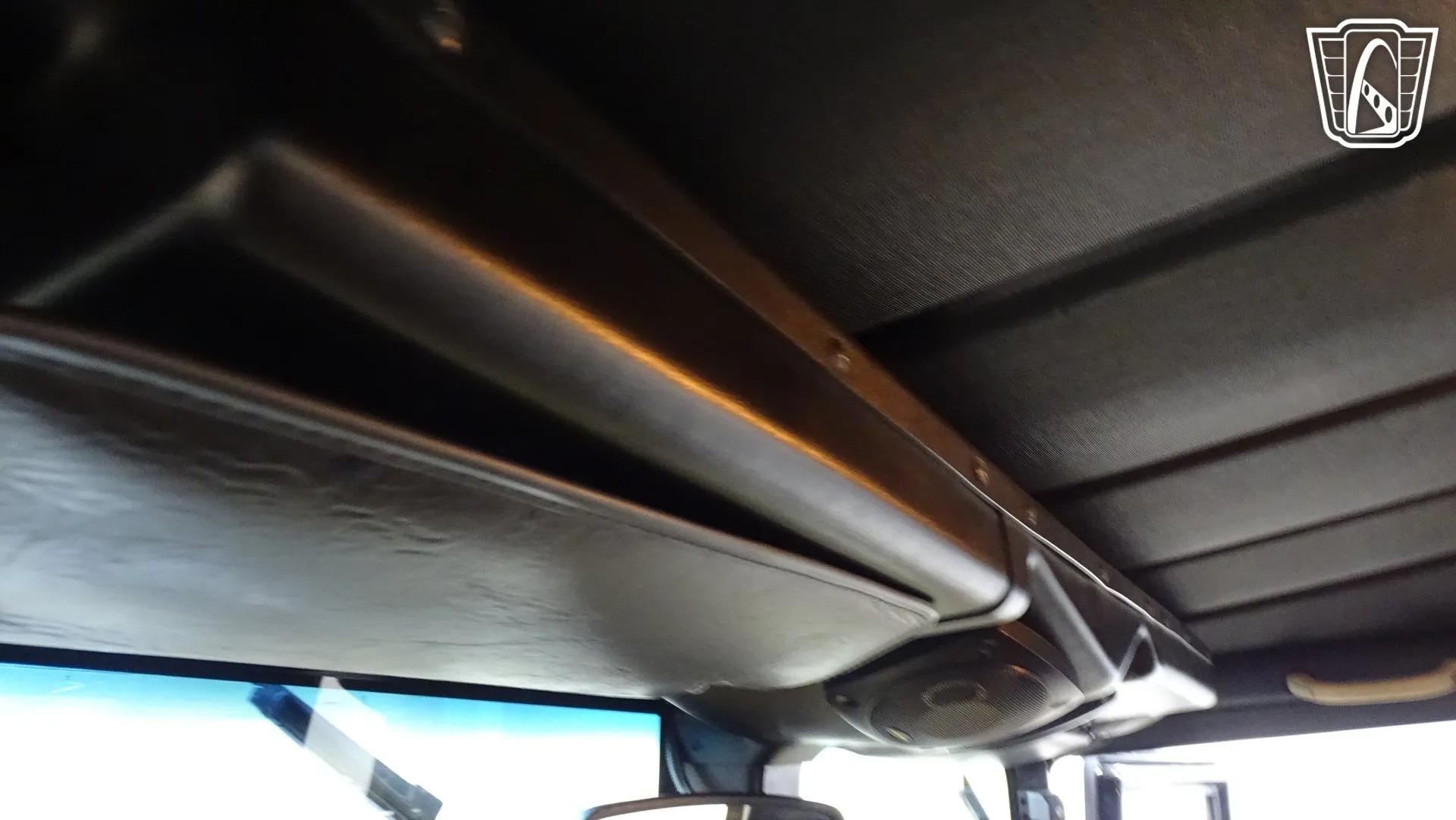 2001 Am General Hummer H1