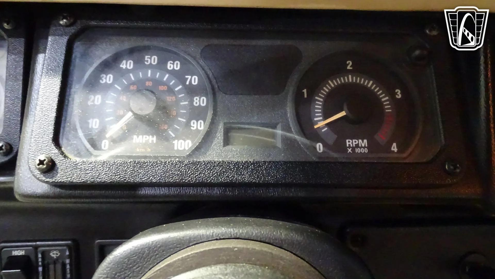 2001 Am General Hummer H1