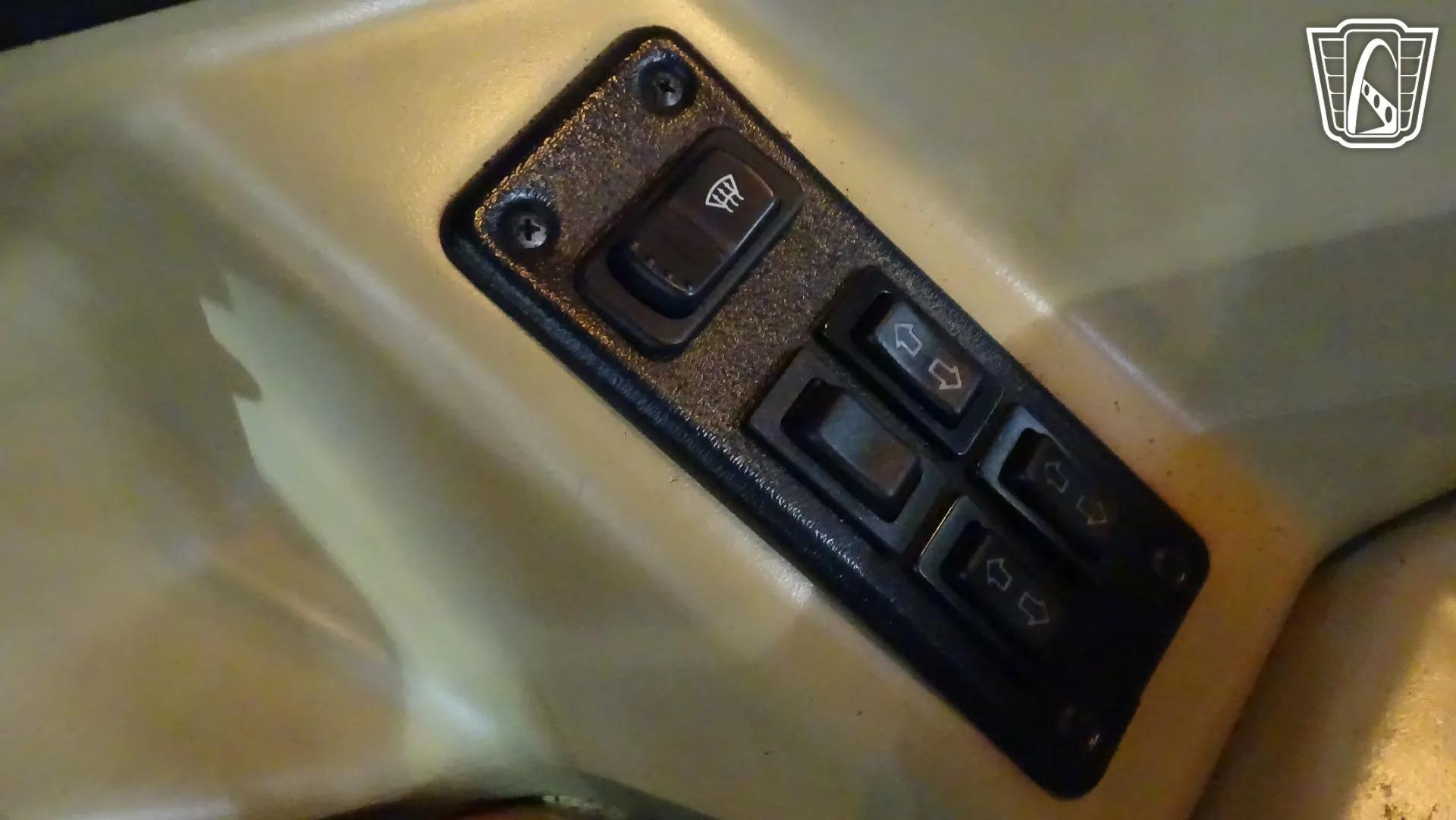 2001 Am General Hummer H1