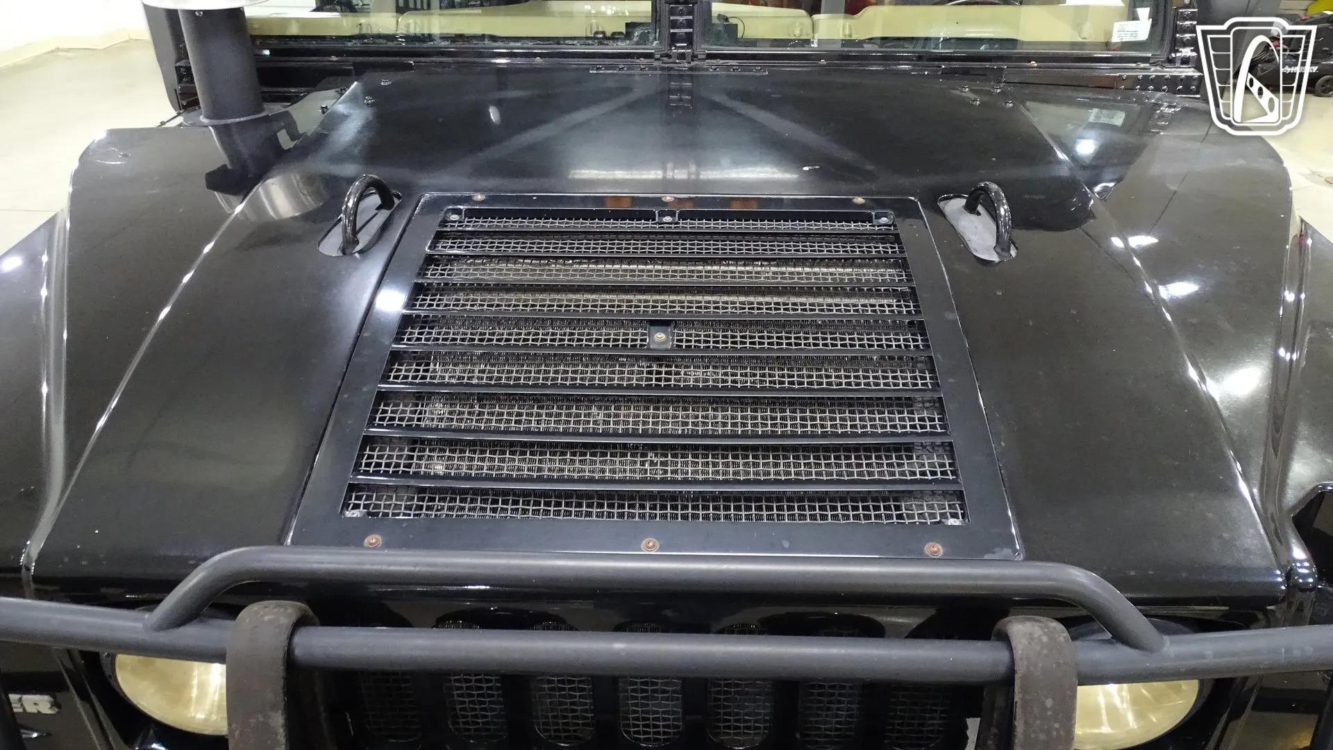 2001 Am General Hummer H1