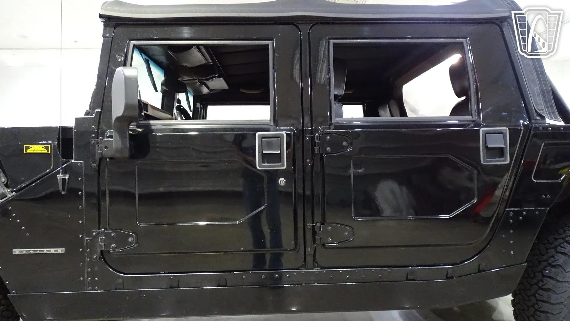 2001 Am General Hummer H1