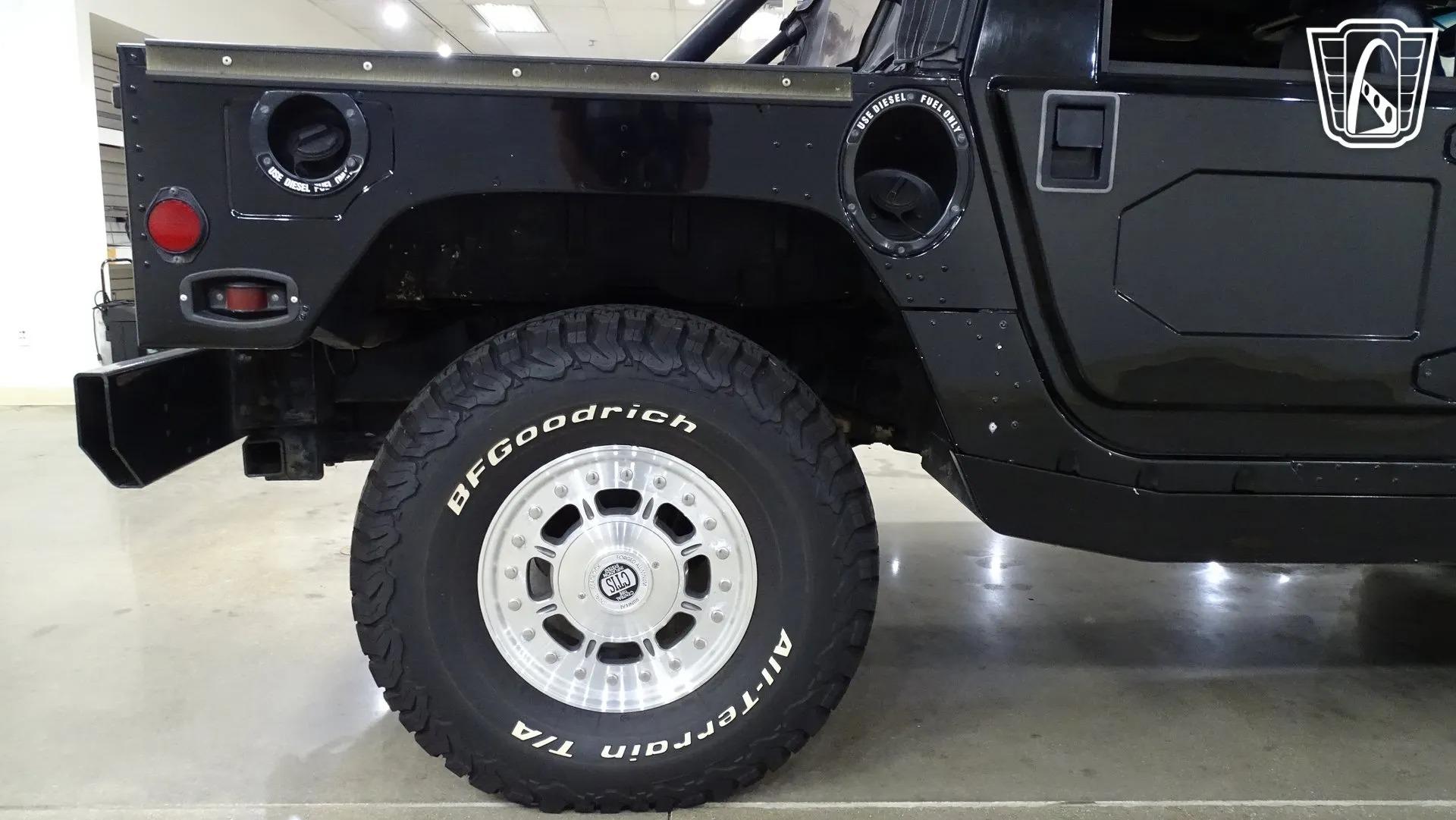 2001 Am General Hummer H1