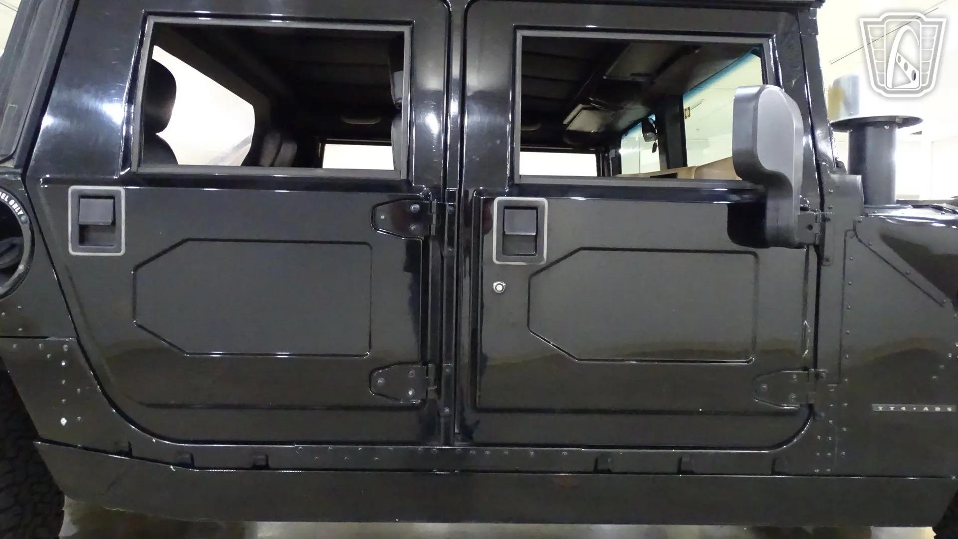 2001 Am General Hummer H1