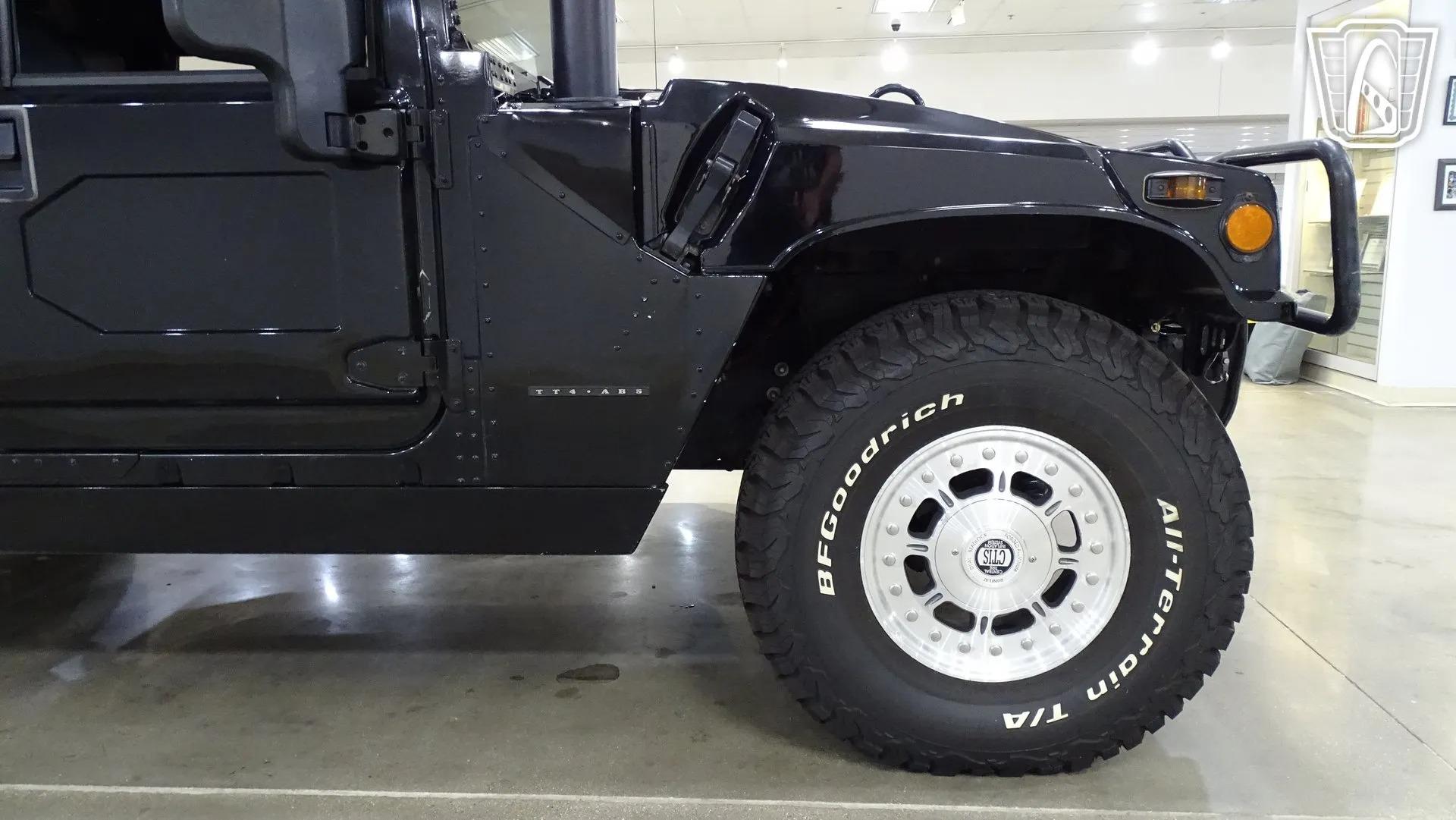 2001 Am General Hummer H1