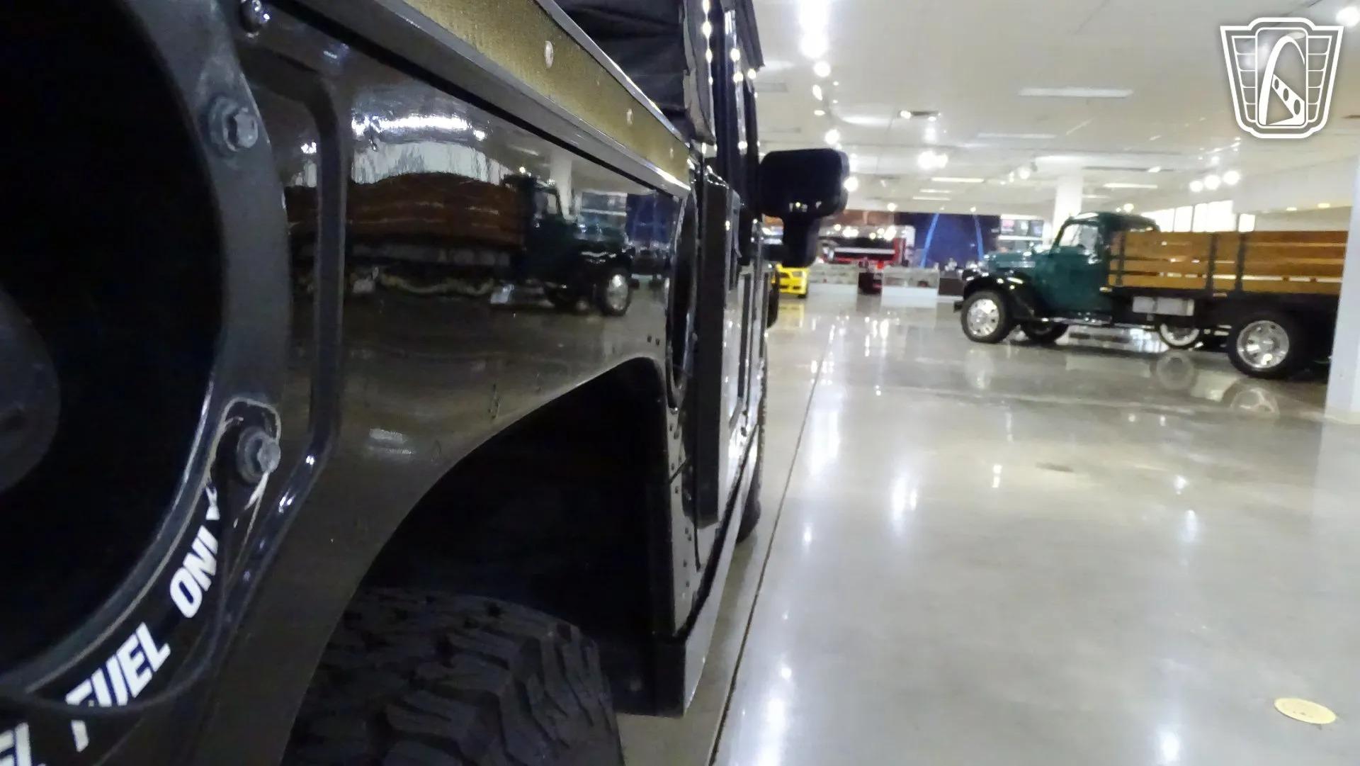 2001 Am General Hummer H1