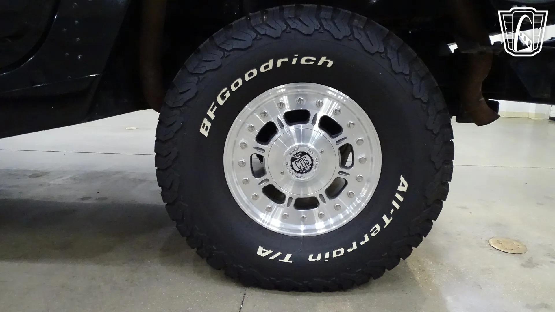 2001 Am General Hummer H1