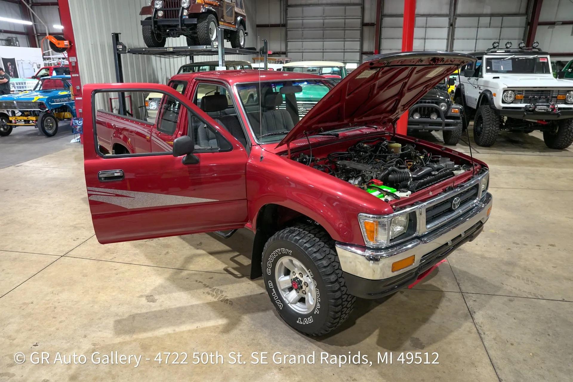 1993 Toyota Pickup Deluxe