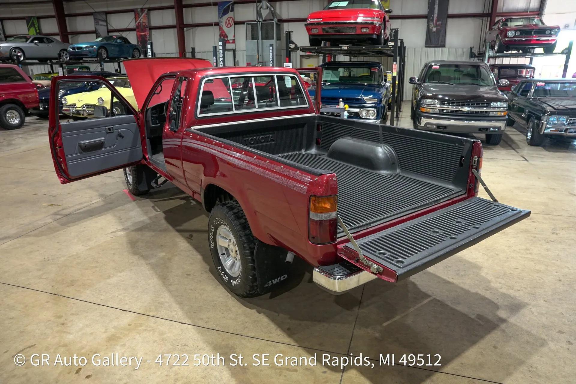 1993 Toyota Pickup Deluxe