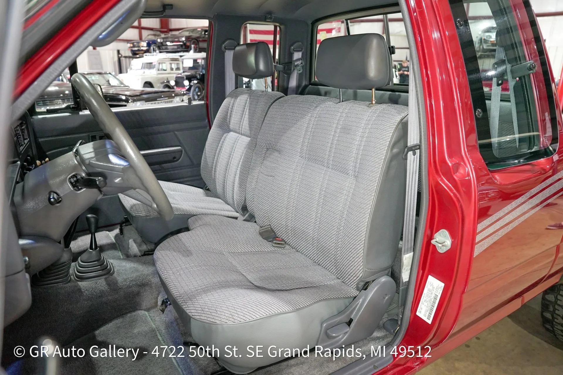 1993 Toyota Pickup Deluxe