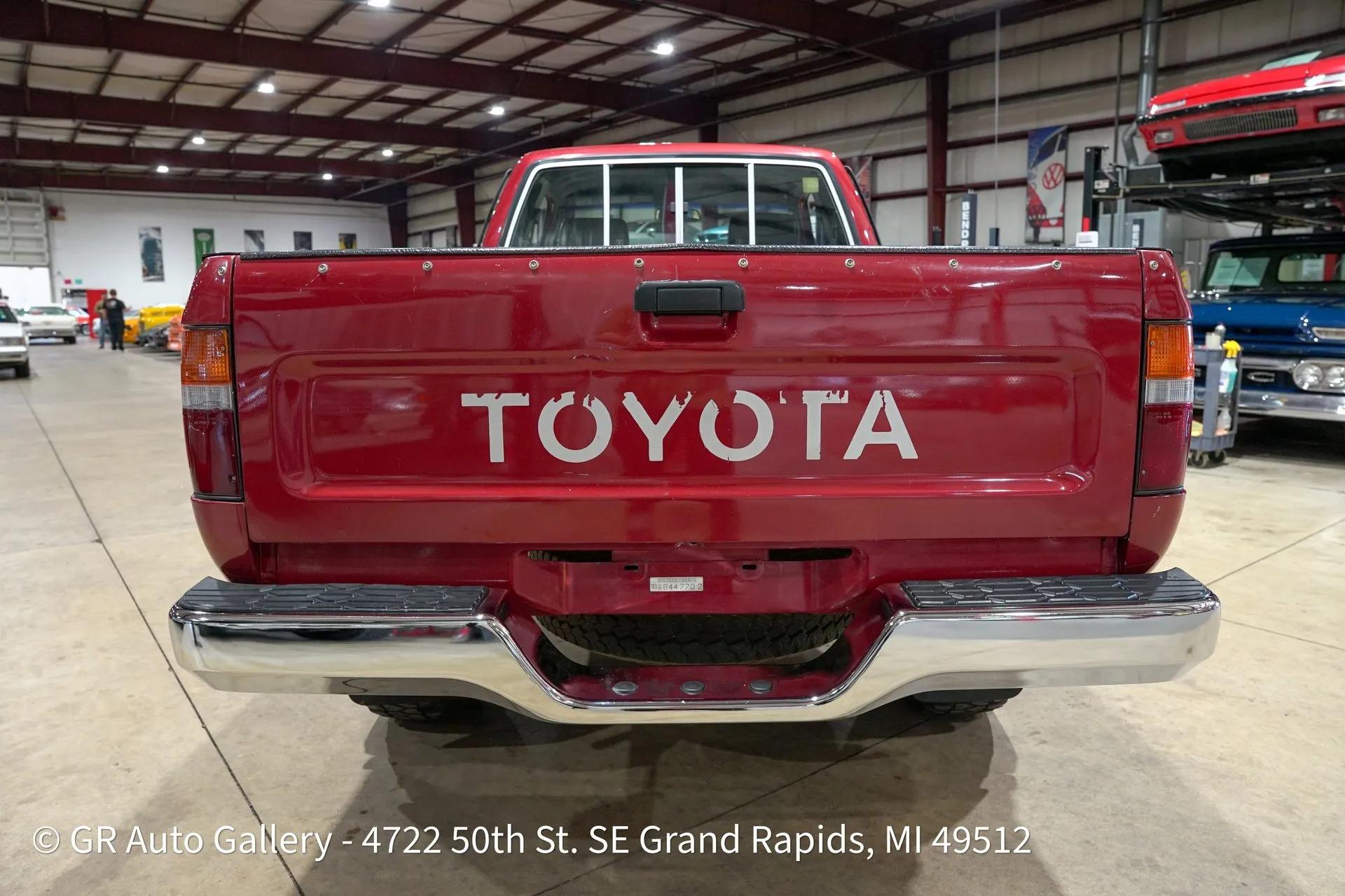 1993 Toyota Pickup Deluxe