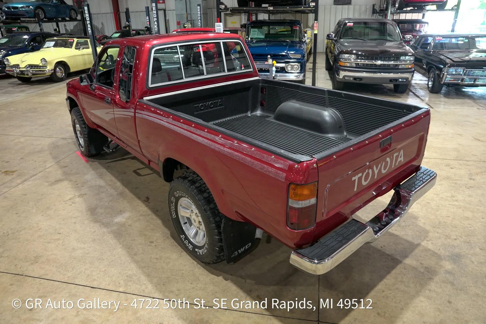 1993 Toyota Pickup Deluxe