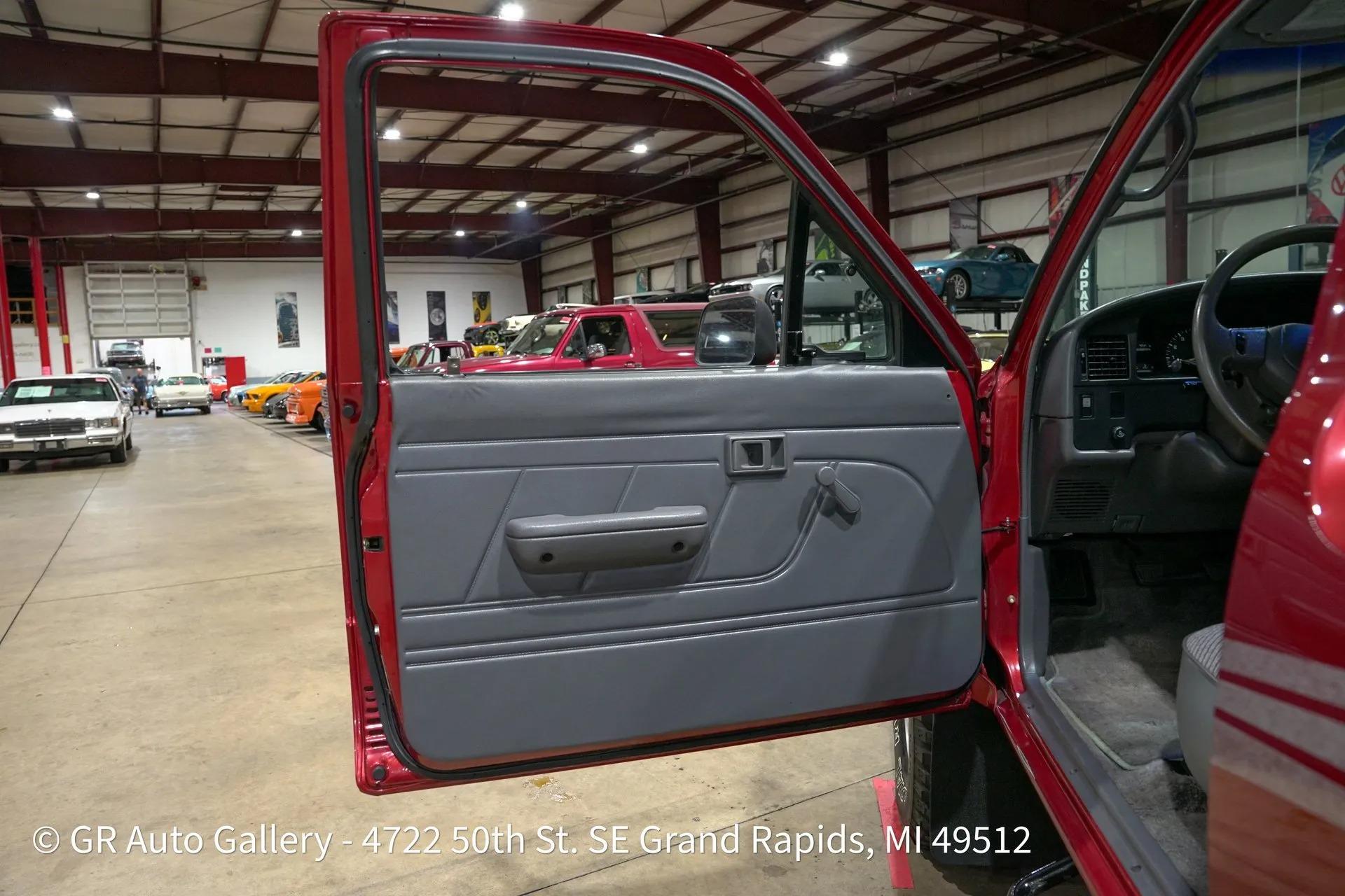 1993 Toyota Pickup Deluxe