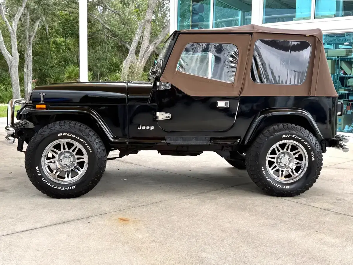1989 Jeep Wrangler Laredo